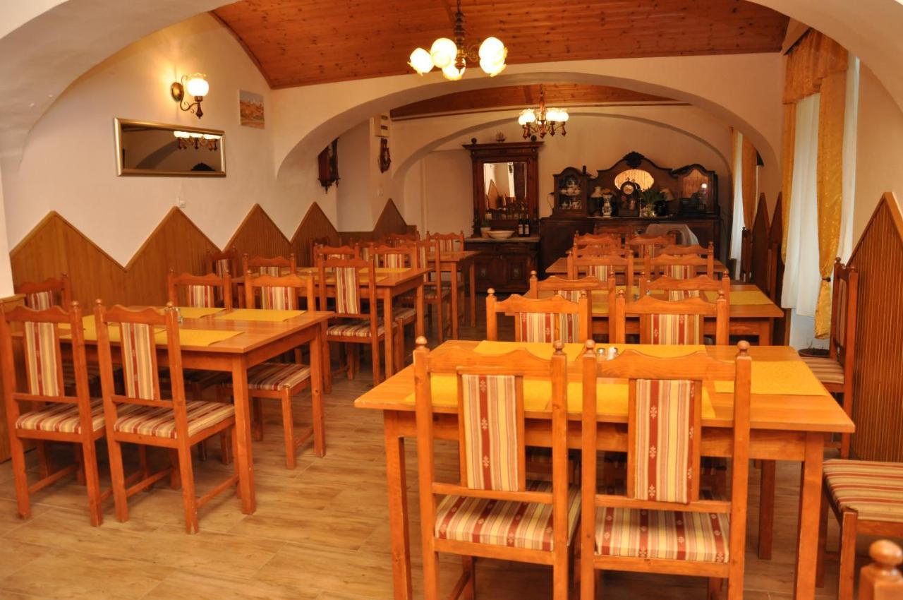 Frühstückspension Gloriett Panzió *