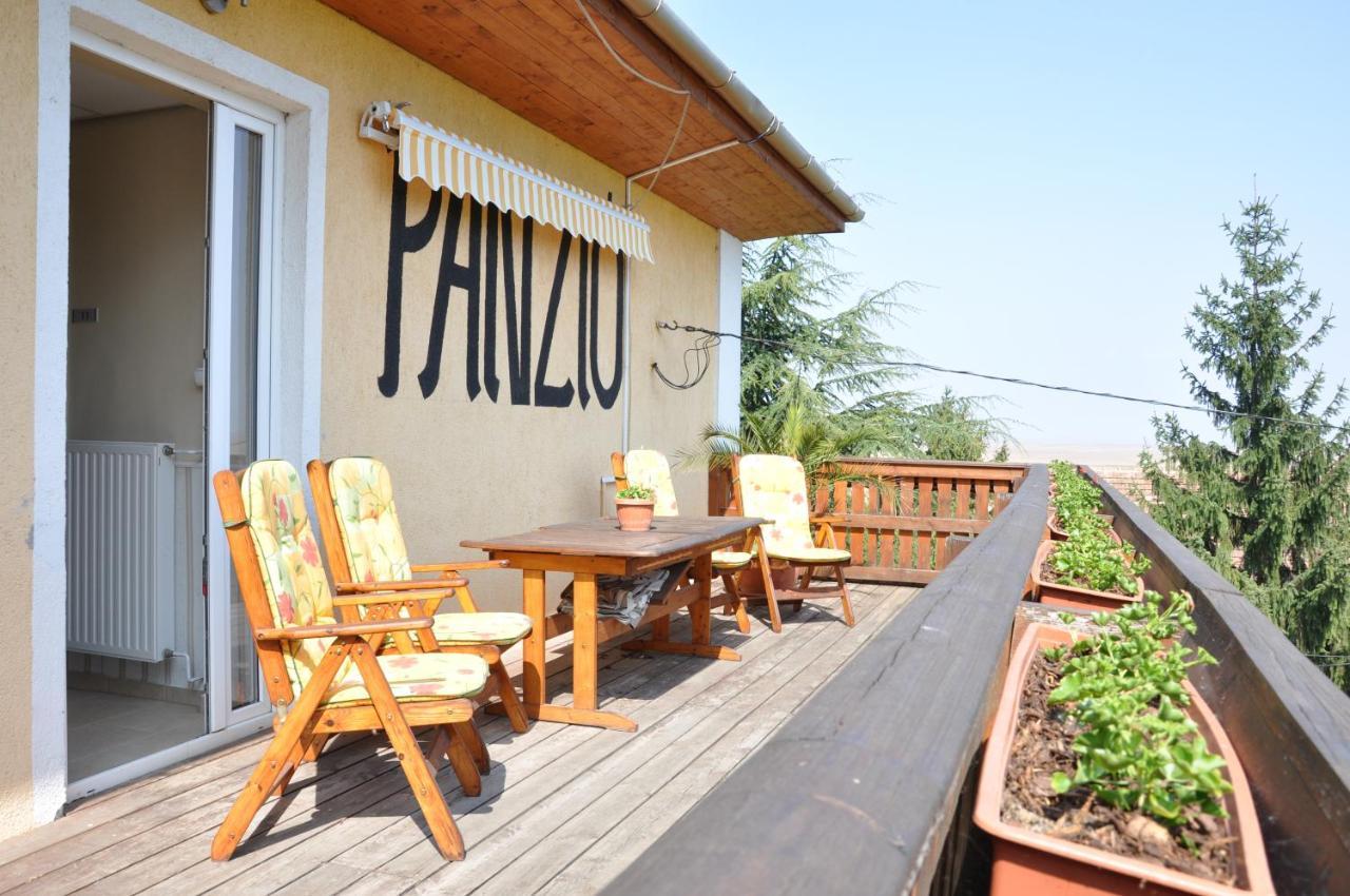 Frühstückspension Gloriett Panzió